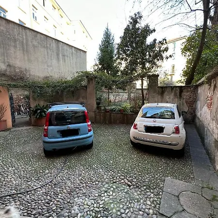 Monolocale In Pieno Centro * ミラノ